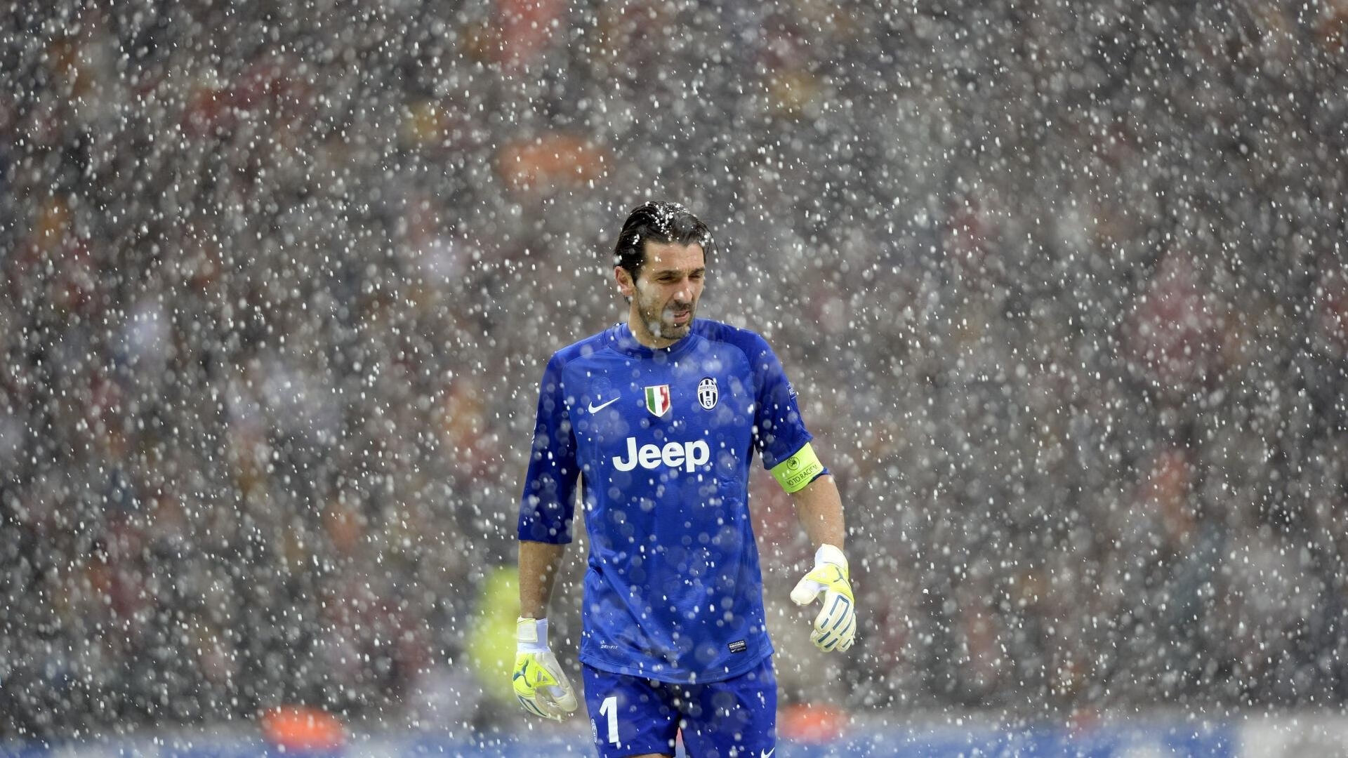 加纳节奏掌控圣西罗，斯通斯关键一传定乾坤—曼城客场力克AC米兰战术解析